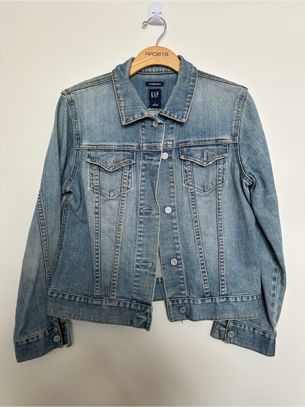 Y2K 2004 GAP Stretch Denim Jean Jacket Women’s L Fitted Medium Wash